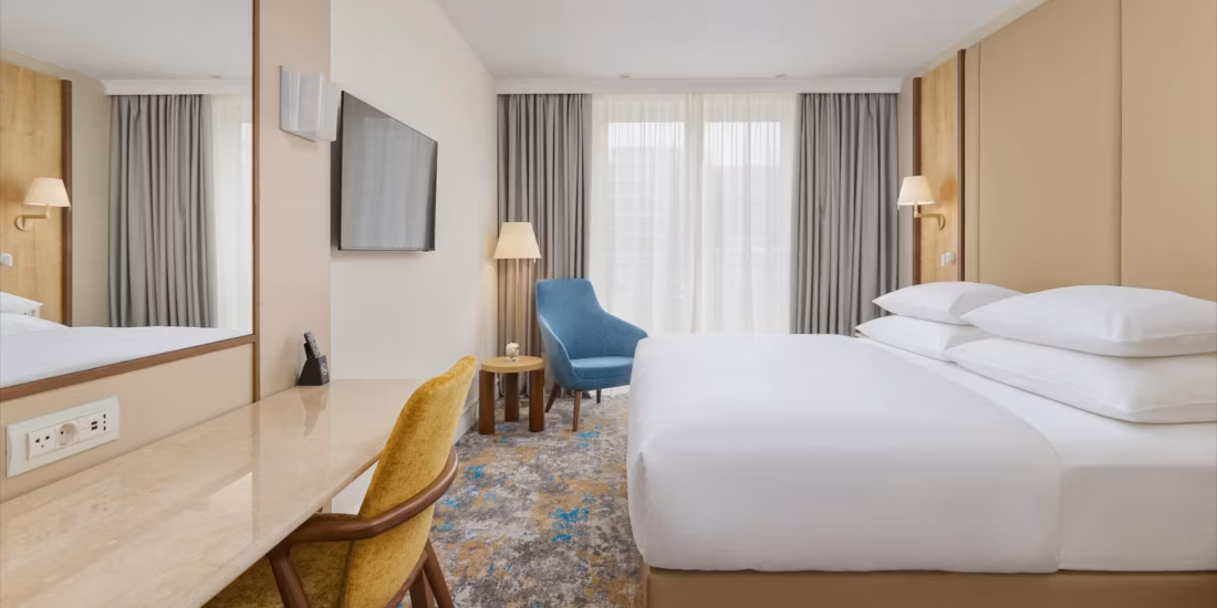 crowne-plaza-budva